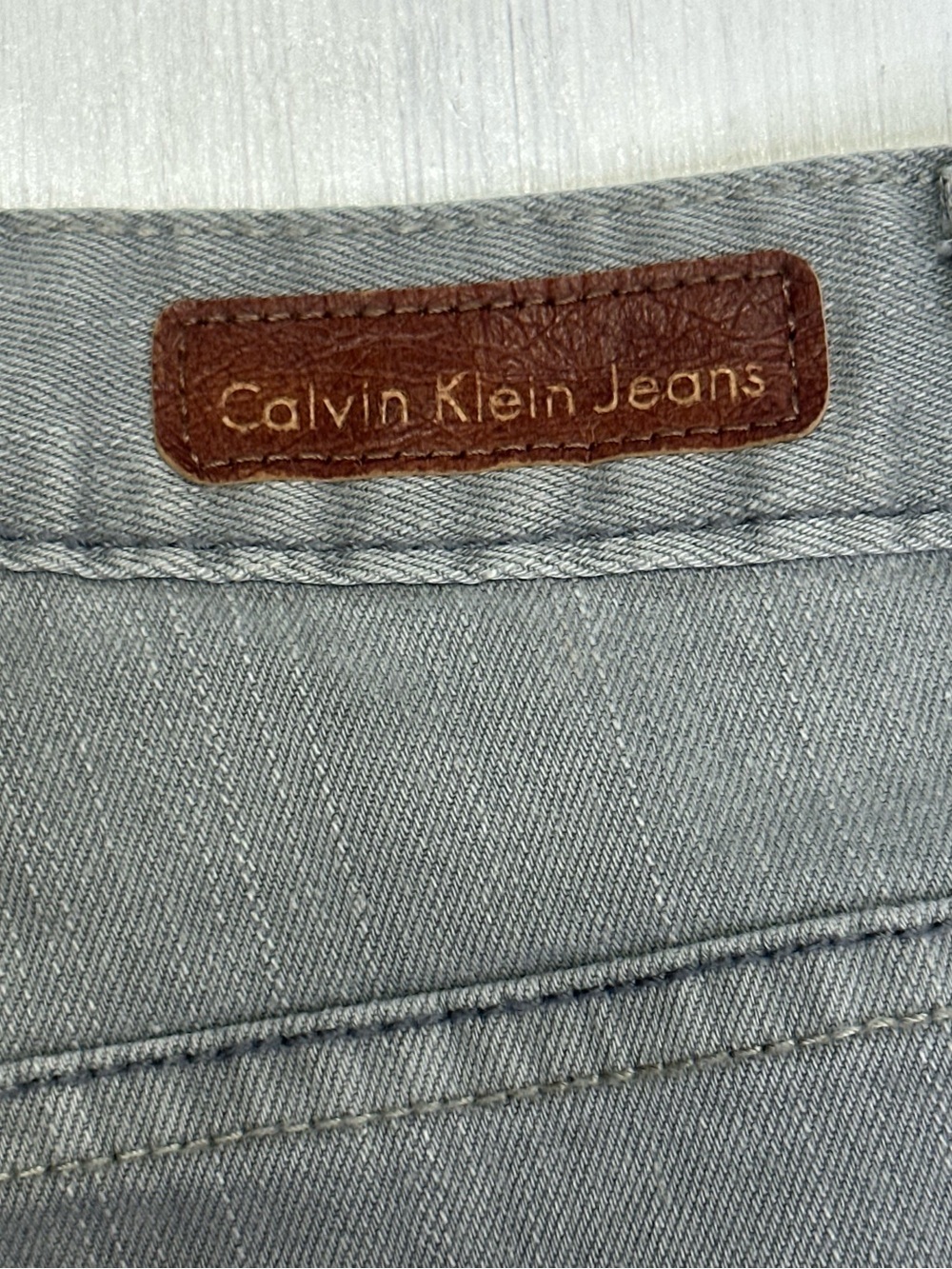 Calvin Klein Jeans Boyfriend Gray Denim Pants Women’s Size 10 Stretch - Picture 8 of 13